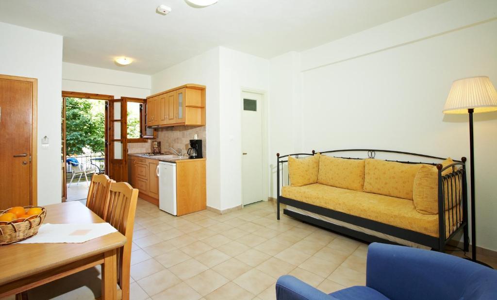 Anniska Hotel Kardhamili Bilik gambar